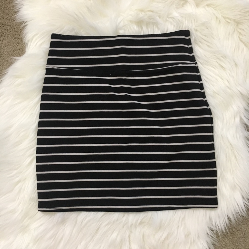 AE Striped skirt